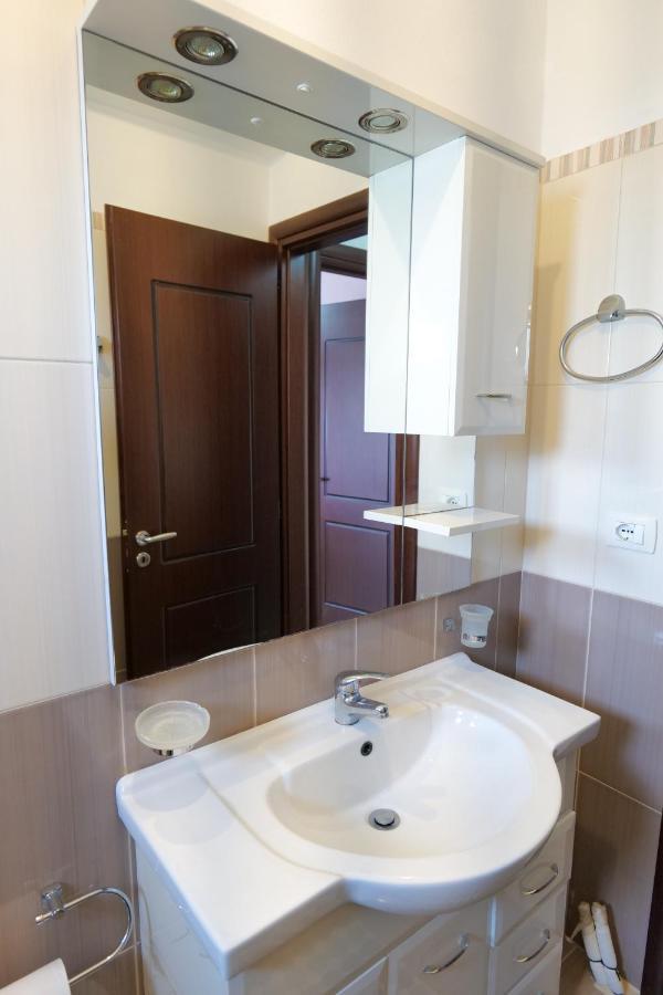 Kristal Apartments Ksamil Exterior foto